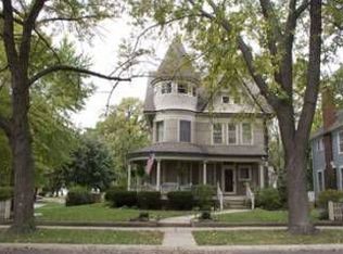 802 Douglas Ave, Elgin, IL 60120