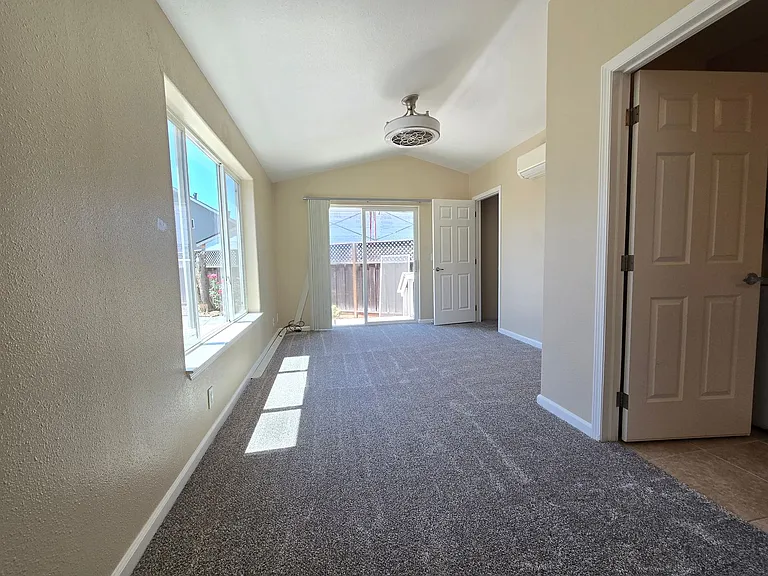 2249 Belthorn Ct — Photo 6