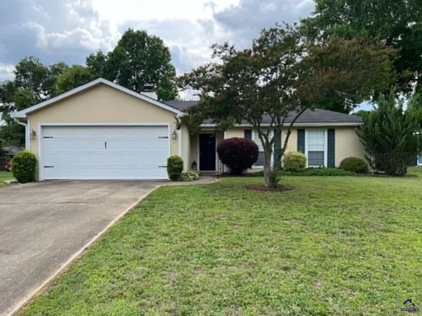 507 Scarborough Rd, Warner Robins, GA 31093