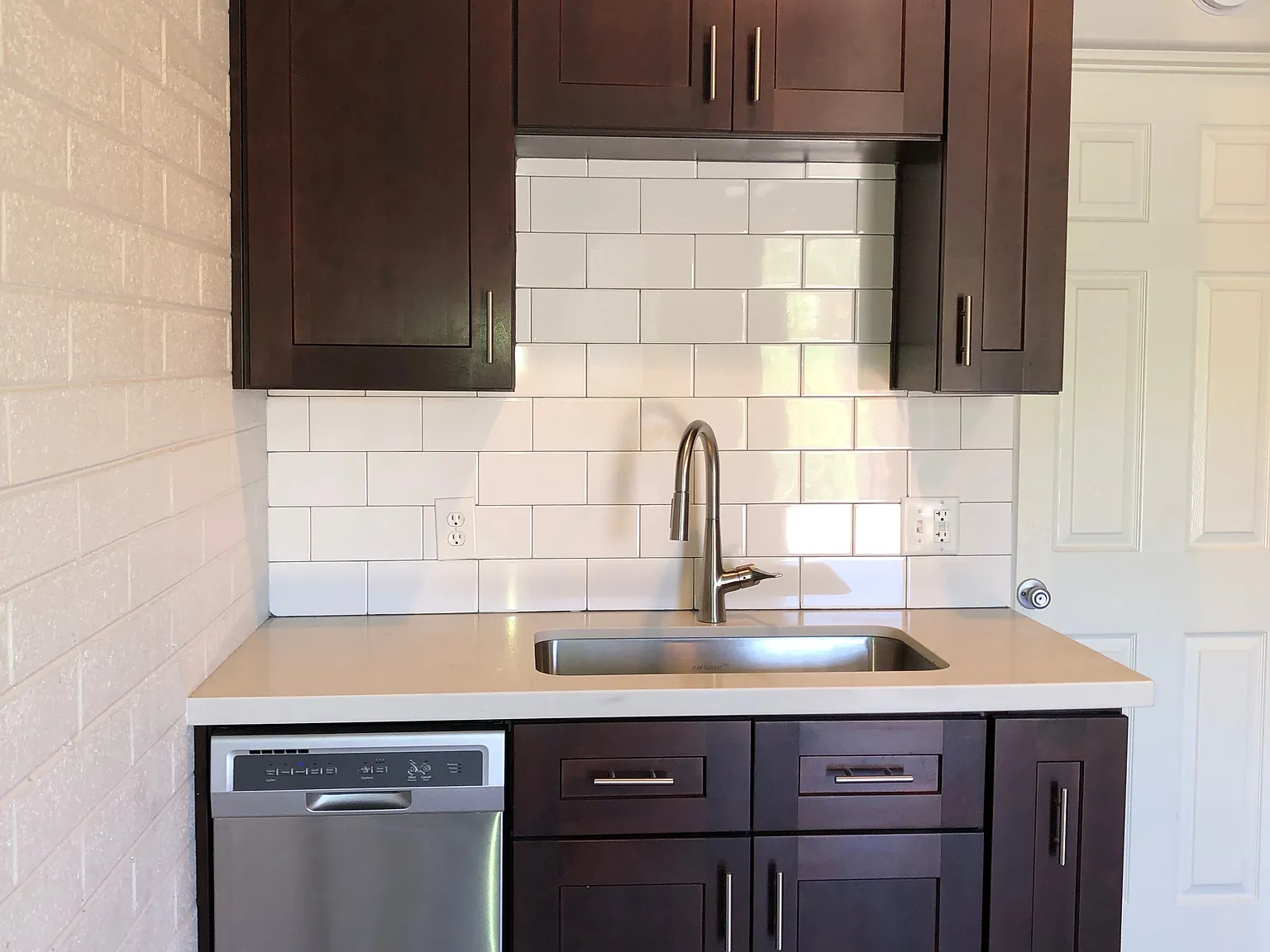 Studio, 468 sqft, $995 — Photo 4