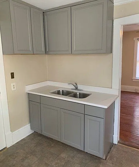 407 Biltmore St — Photo 5