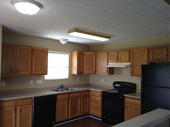 4th image of 298 Forge Dr