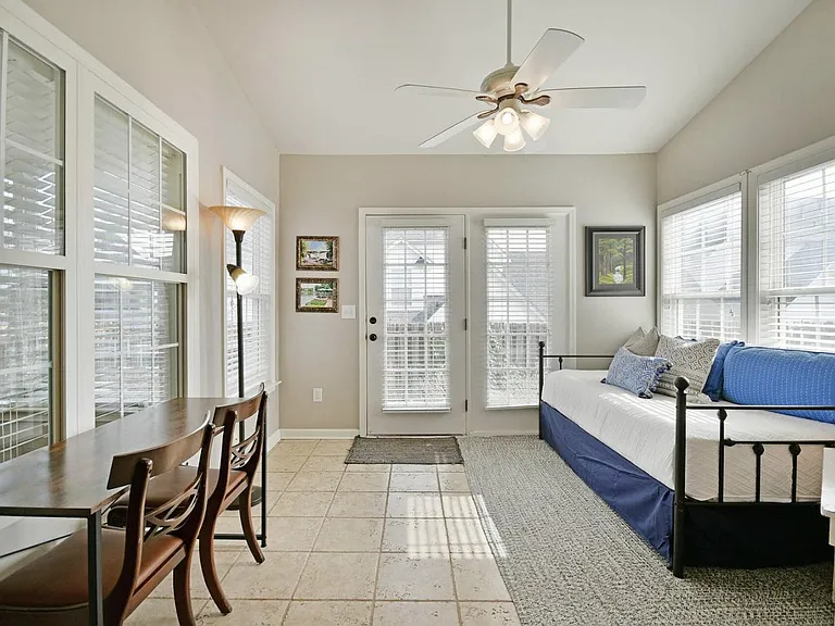 614 Glassyrock Ct — Photo 36