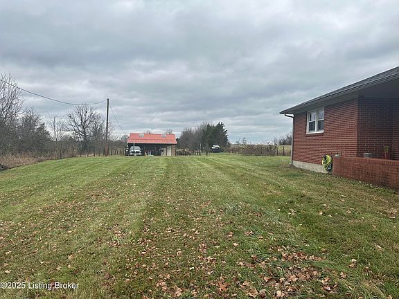 2nd image of 3158 Deatsville Rd