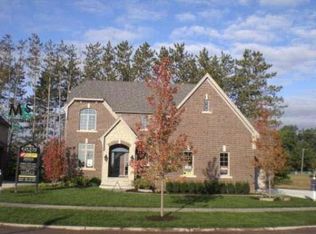 12987 Red Pine Ln, Shelby Township, MI 48315