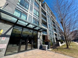 21 Clairtrell Rd #320, Toronto, ON M2N 0G8