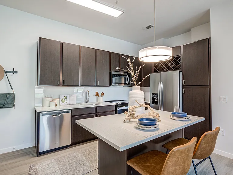 Arista Uptown — Photo 1