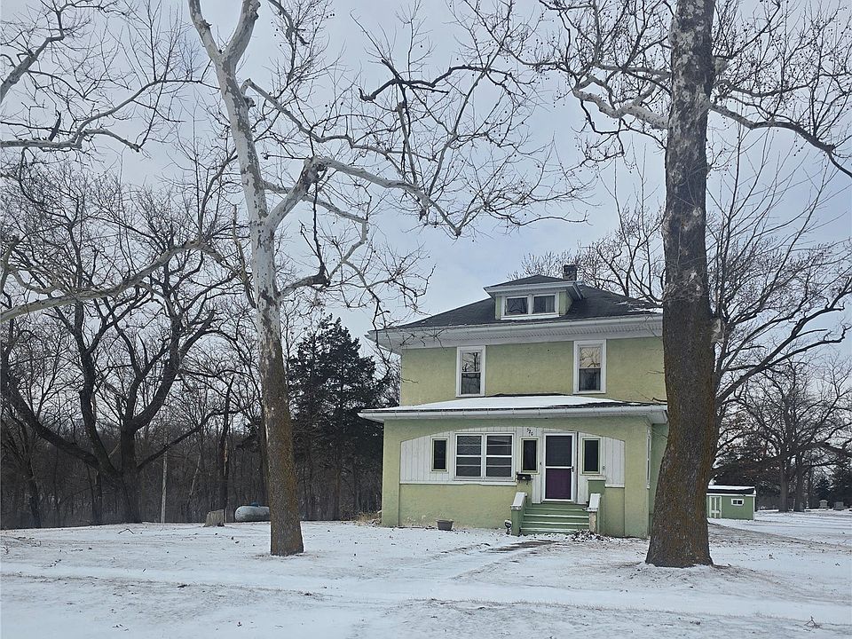 1st image of 520 Mill St