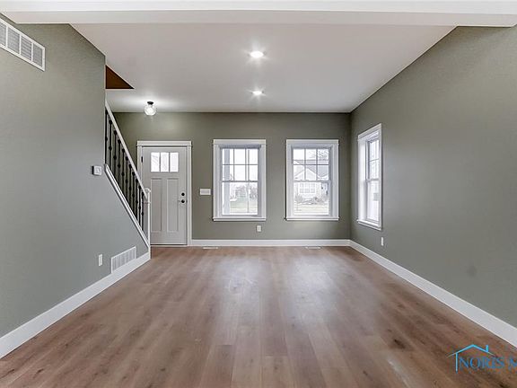 5th image of 1715 Wexford Dr
