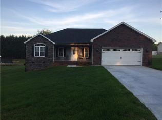 101 Ruby Ln, Maiden, NC 28650