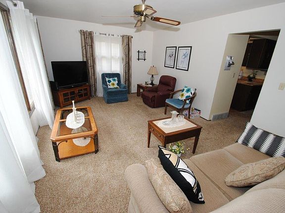5th image of 7553 S Highfield Ct