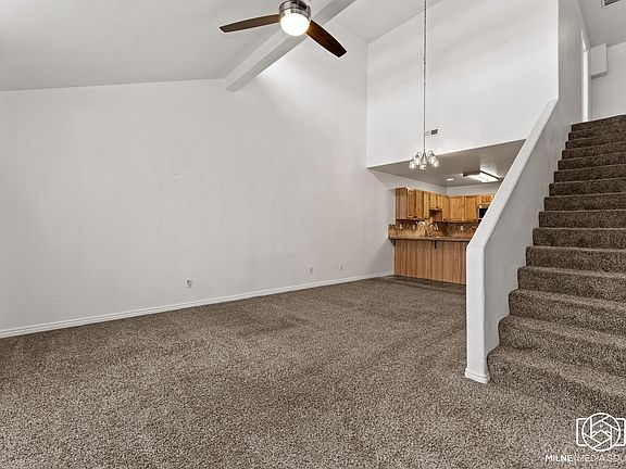3rd image of 6222 W 135 N APT 15