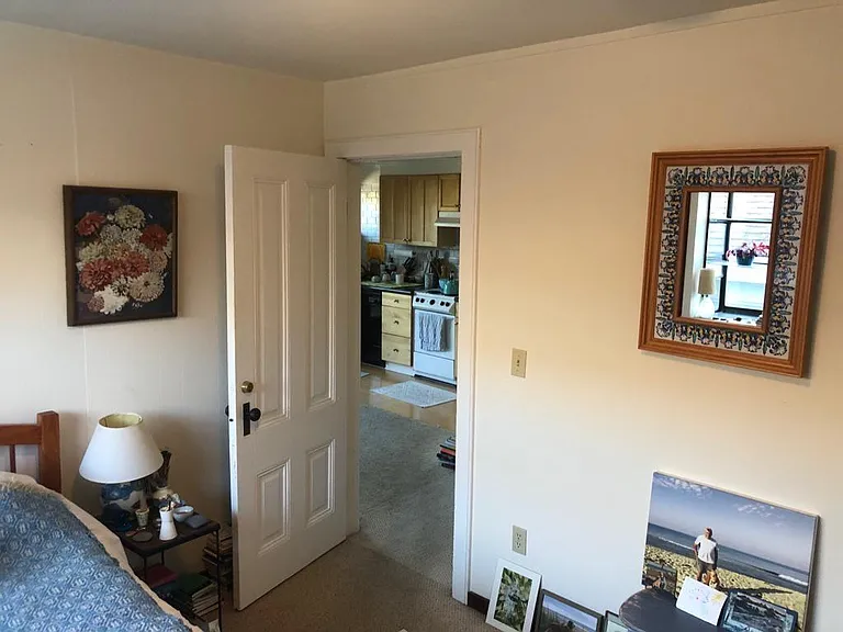 14B Bayview Ave — Photo 7