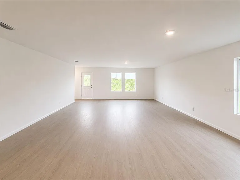 431 Artemis St — Photo 19