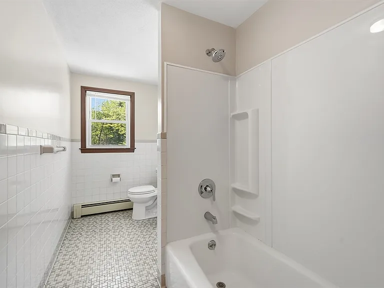 6 Belmont Rd — Photo 23