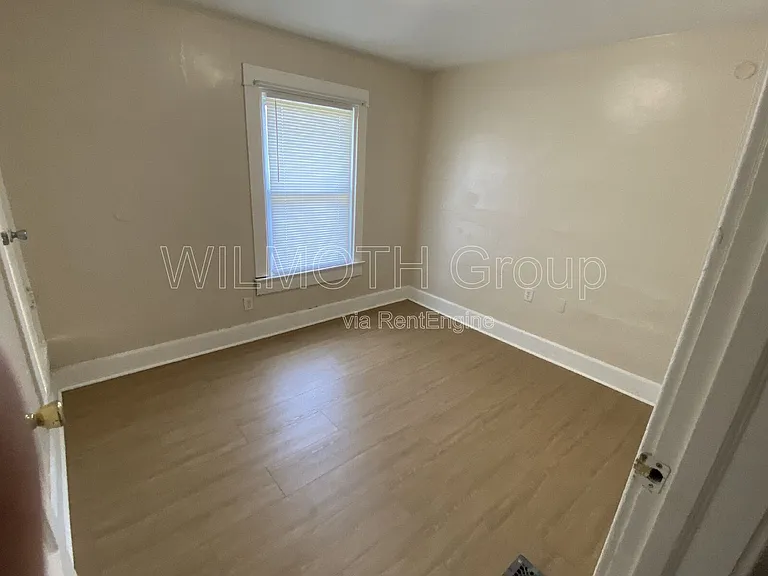 253 N Gray St — Photo 11