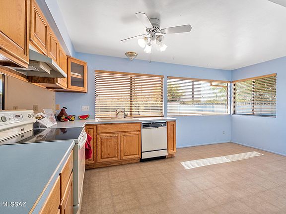 3rd image of 1811 S Breton Pl