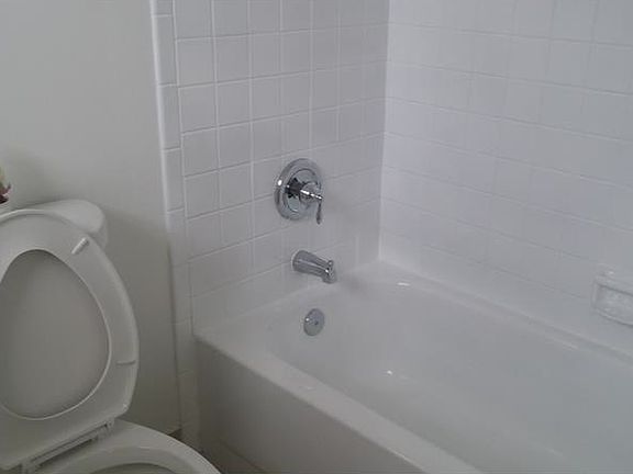 2nd image of 101 NE 41st St #116G