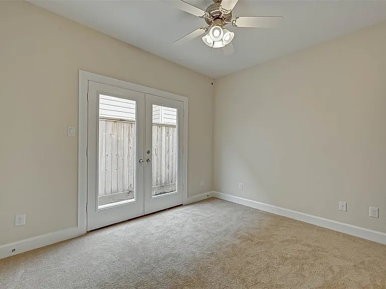 11609 Main Cypress Dr — Photo 4