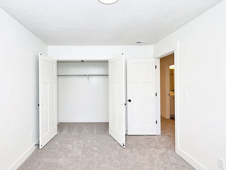 1299 N 3960 W — Photo 20