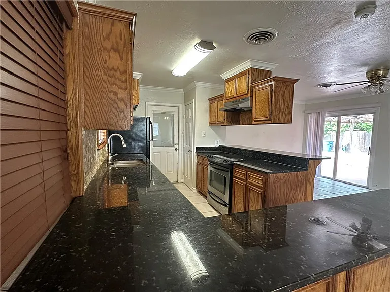 111 Driftwood Dr — Photo 7