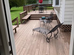 211 Middle Rd, Falmouth, ME 04105