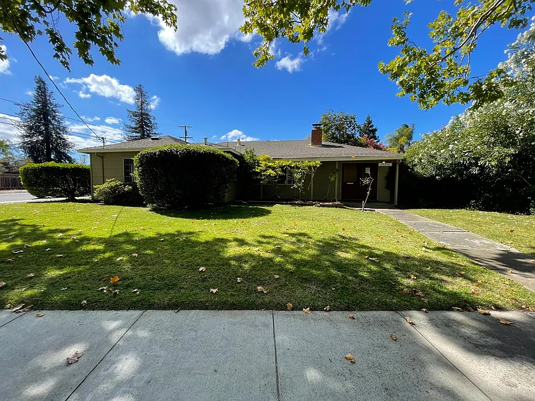10217 S Tantau Ave — Photo 14