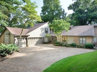 310 Center Point Ln, Florence, AL 35634