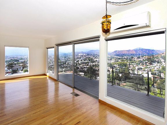 3rd image of 4546 Sunnycrest Dr