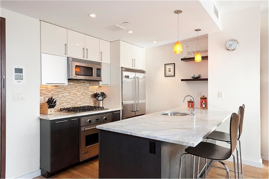1st image of 500 4th Ave APT 6E