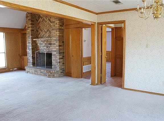 3rd image of 5002 Willow Park Dr
