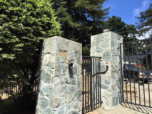 4th image of 13650 Skyline Blvd