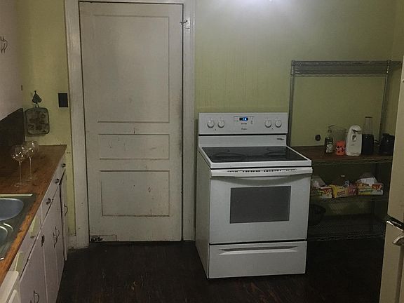 5th image of 308 Coleman St