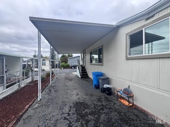 139 Coronado Circle - Photo 1