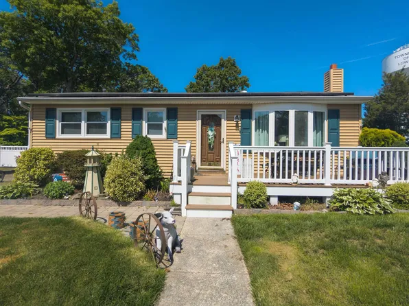 104 Briarwood Dr, Cape May, NJ 08204