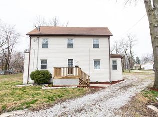 417 E 3rd St, Lebanon, IL 62254