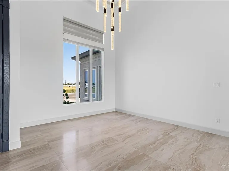 1201 Dolores St — Photo 5