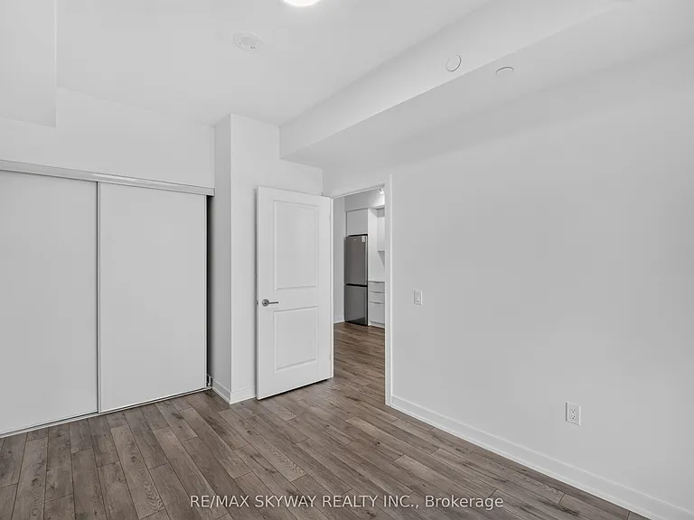 15 Skyridge Dr #521 — Photo 38