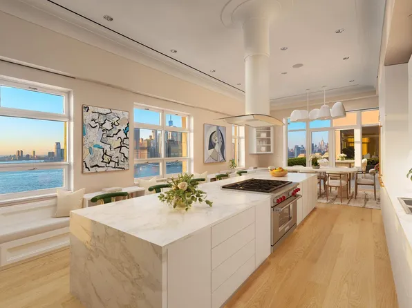 360 Furman Street image 13 of 63