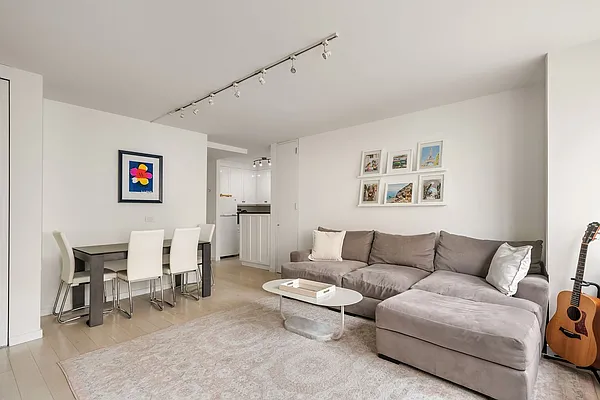 Rented by Compass | media 3