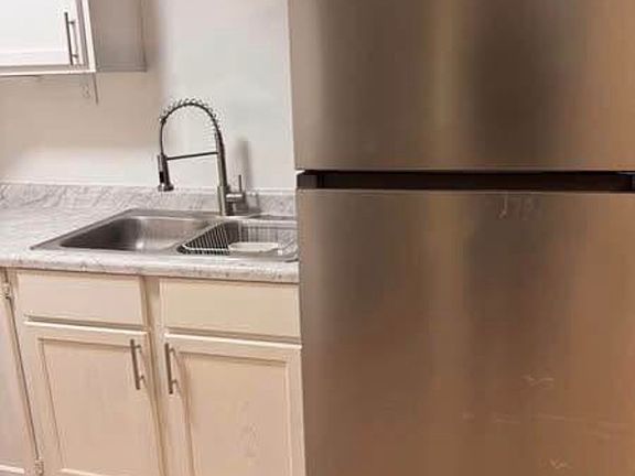 3rd image of 8645 Newland Ave #Ll