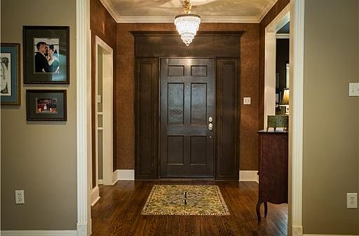 5th image of 9310 Chadwick Ln