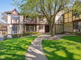 20A Kensington Rd #A, Chatham, NJ 07928