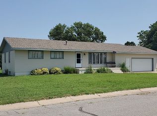 1406 Hargrave St, La Crosse, KS 67548