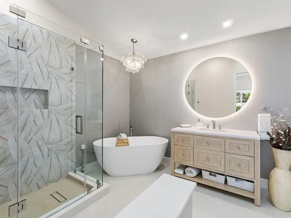 45 Via Verona, Palm Beach Gardens, FL 33418