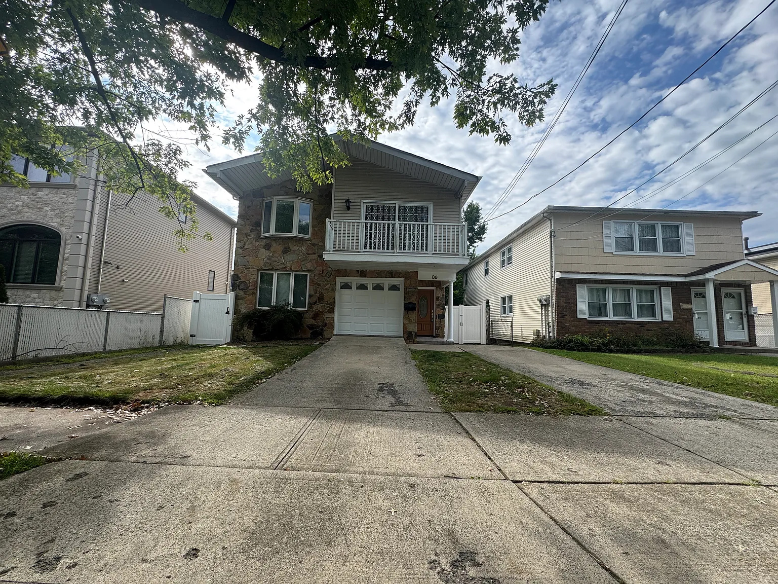2 bed, $2,500 — Photo 1