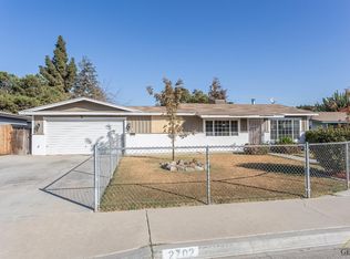 2702 Rex Ave, Bakersfield, CA