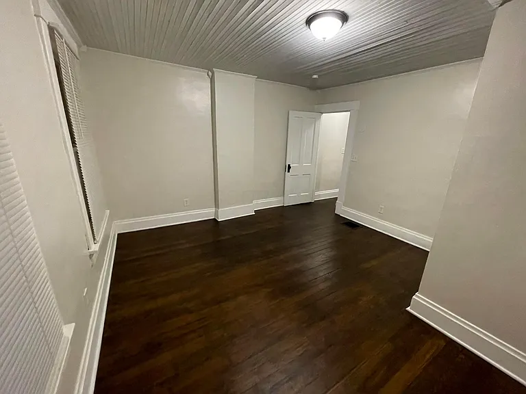 287 E Woodrow Ave — Photo 9