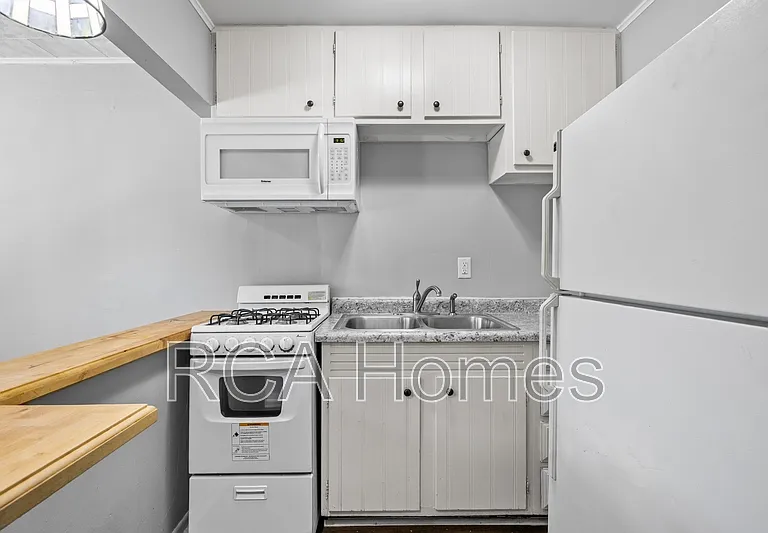 906 Laurel St #2 — Photo 2