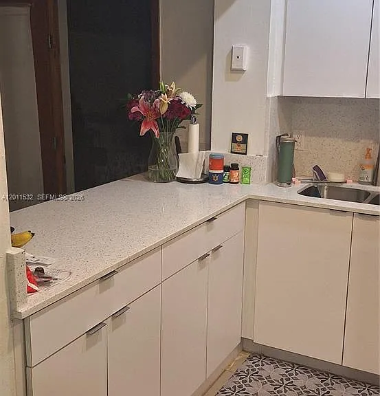437 Swan Ave — Photo 31